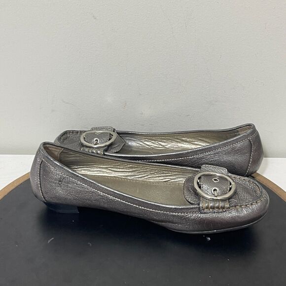 Coach Shoes Loafer Woman’s size 9.5 M Karly Leather Gold Buckle Heel Flats‎ - Picture 8 of 14